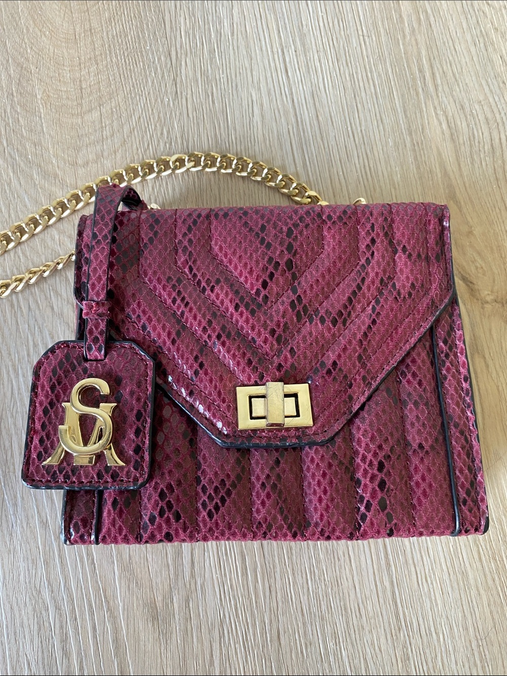 Steve Madden Burgundy Snakeskin Embossed Crossbody Bag Shoulder Purse